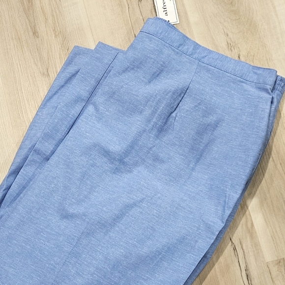 NEW! ALFRED DUNNER Flat Front Chambray Pull On Pant 24W. - Picture 2 of 6